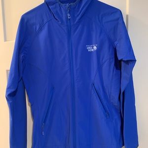 Mountain hardware thin jacket